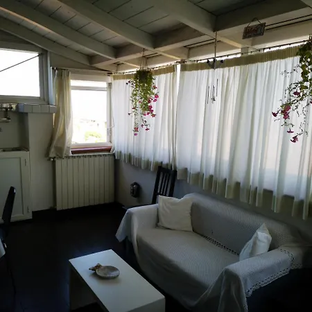Sopramare - Tourist Apartment *